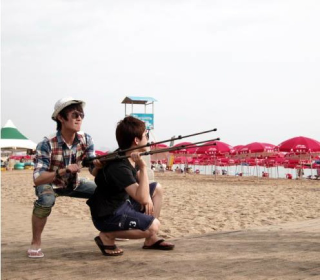 Illustration for article titled Korea's Photoshop Trolls Make the Internet a Better Place